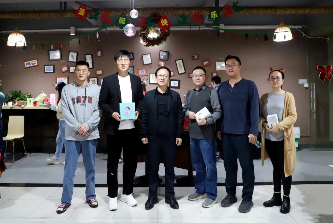 2025新澳免费资料